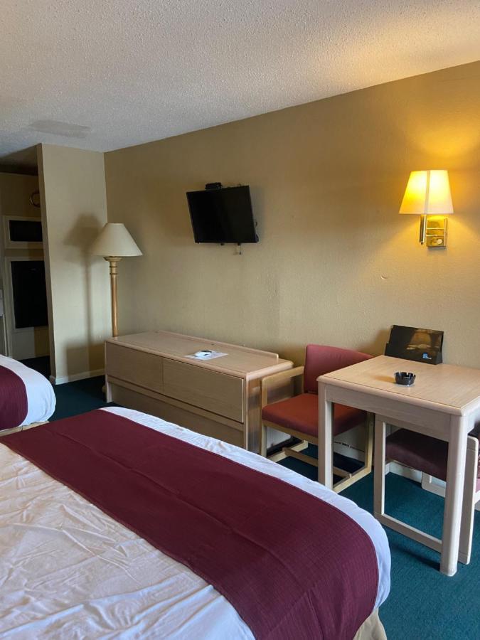 מרידיאן Americas Best Value Inn מראה חיצוני תמונה