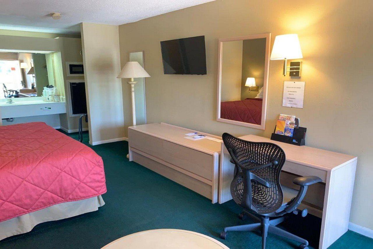 מרידיאן Americas Best Value Inn מראה חיצוני תמונה