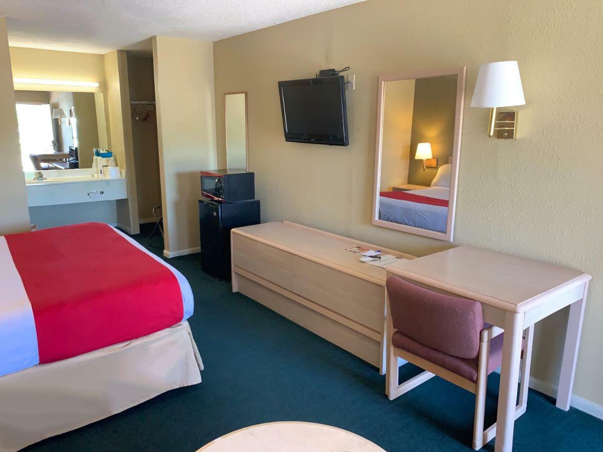 מרידיאן Americas Best Value Inn מראה חיצוני תמונה